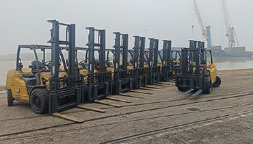Global Shipping Purchase 16 New Caterpillar Forklift Trucks